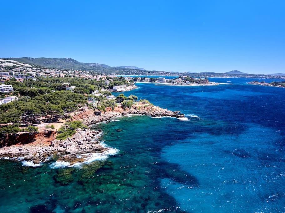 Bandol Roc Beach Vue Mer Grand T3 Face A La Plage Avec Parking エクステリア 写真